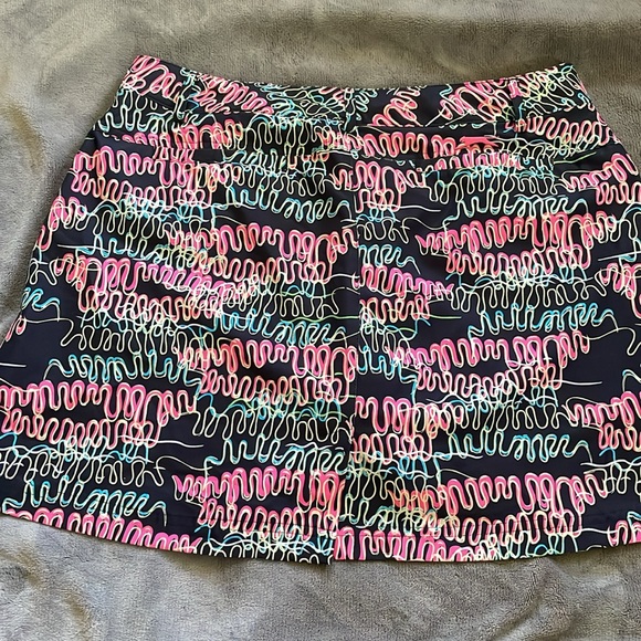 Neon geometric pattern skort size 8 - Picture 7 of 11